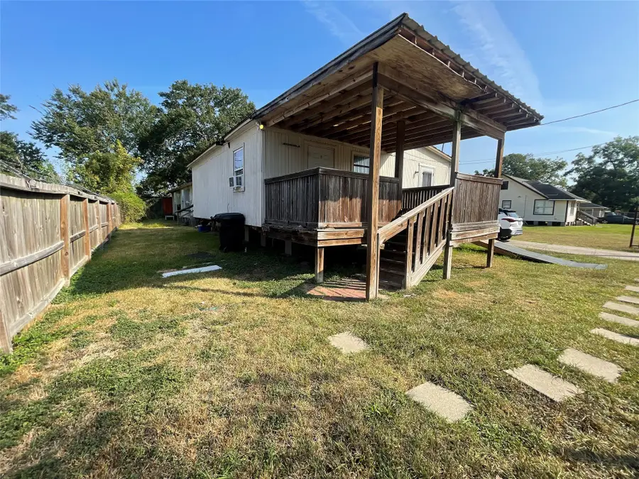 7100 W Knoll Street, Houston, TX 77028 - Image #2