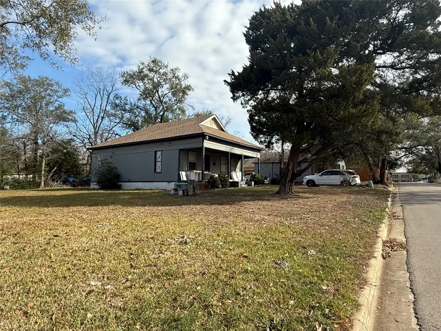 412 Waco Street, Conroe, TX 77301 - Image #3