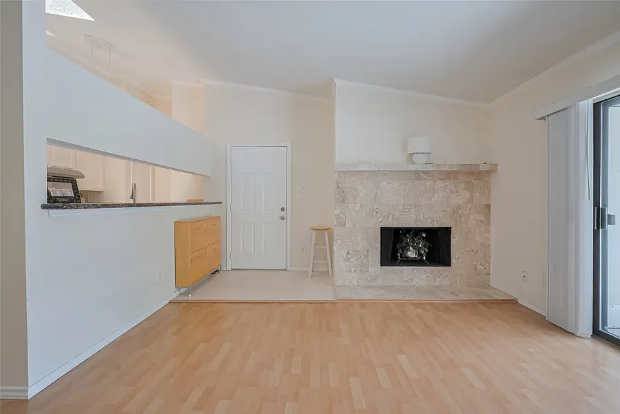 2425 Augusta Drive #16, Houston, TX 77057 - Image #2