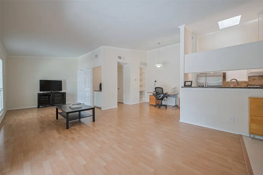 2425 Augusta Drive #16, Houston, TX 77057 - Image #3