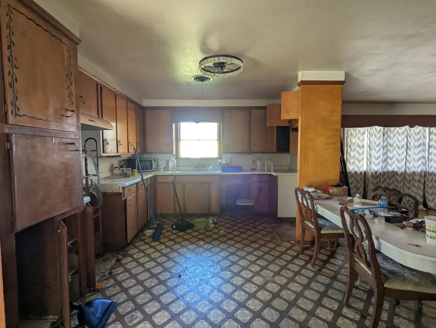 114 Wallisville Road, Liberty, TX 77575 - Image #3