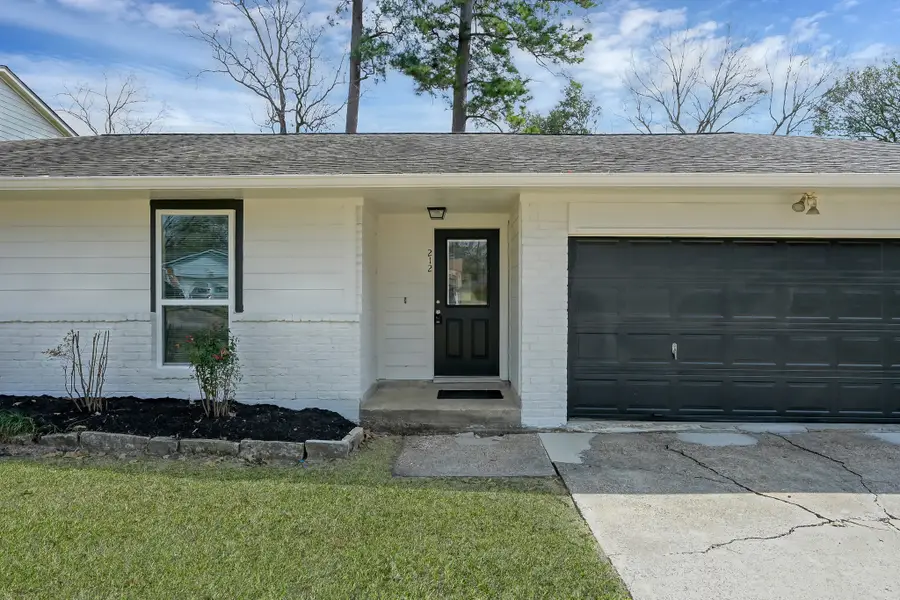 212 Oxford Drive, Conroe, TX 77303 - #2