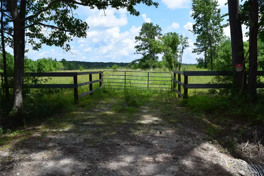 620 County Road 301 N, Dayton, TX 77535 - #3