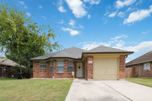 8302 Sanford Street, Baytown, TX 77521