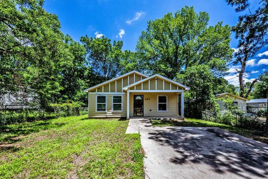 303 Sowell Drive, Huntsville, TX 77320 - #3