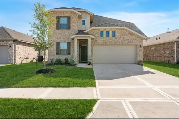 8434 Beacon Bay Circle, Baytown, TX 77523