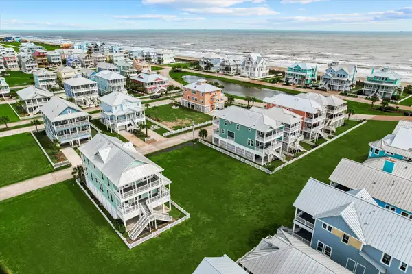 3814 Wentletrap, Galveston, TX 77554