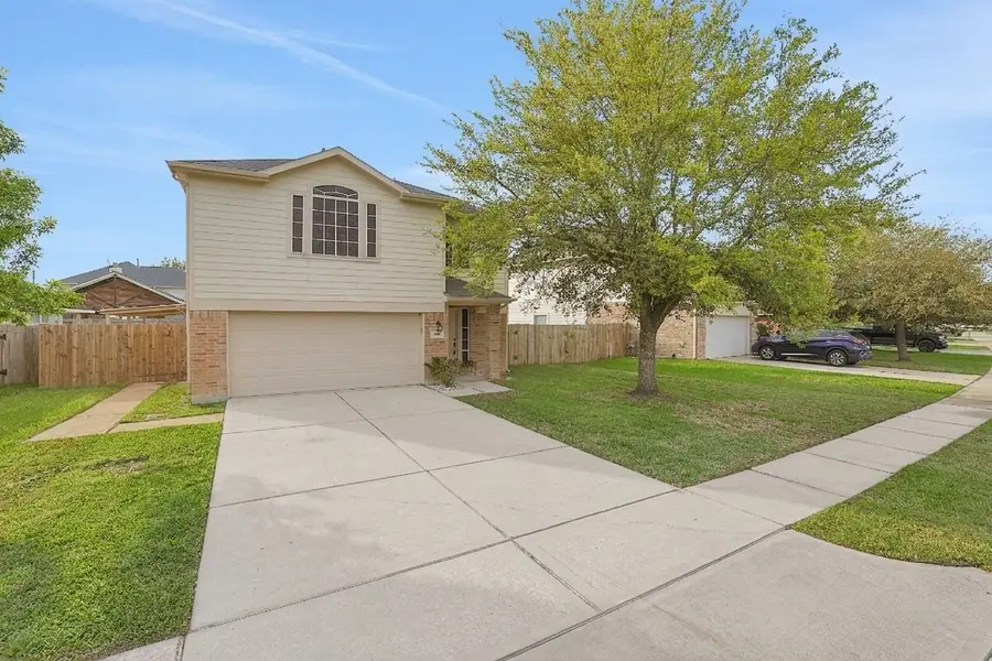 8227 Montego Bay Drive, Monterey Belvieu, TX 77523 - #2