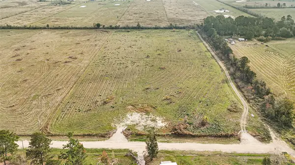 231501 Private Road, Dayton, TX 77535