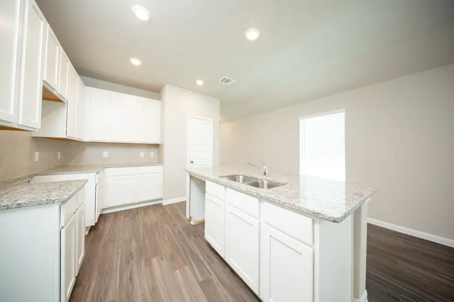 15611 Buffalo Meadow Court, Houston, TX 77090 - Image #2