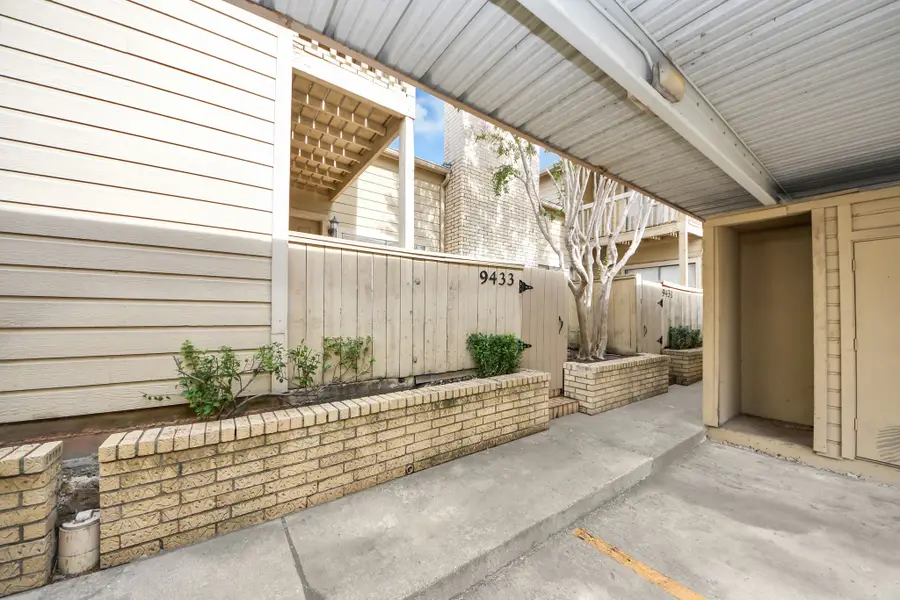 9433 Pagewood Ln, Houston, TX 77063 - #3