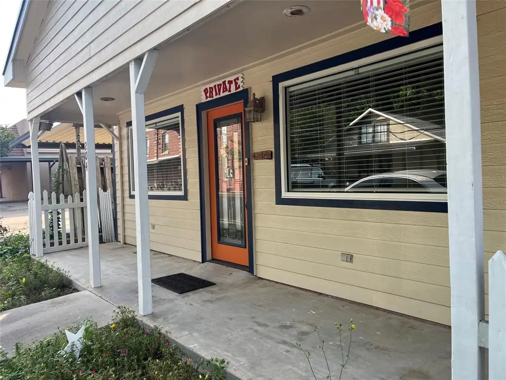 204 W Fayette Street, Fayetteville, TX 78940 - #1