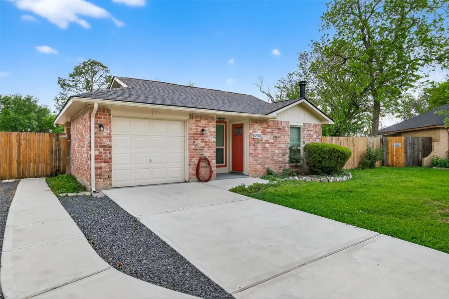 5258 Castlecreek Lane, Houston, TX 77053 - #2