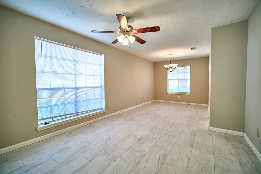 2314 Pebbledowne Circle, Sugar Land, TX 77478 - Image #2