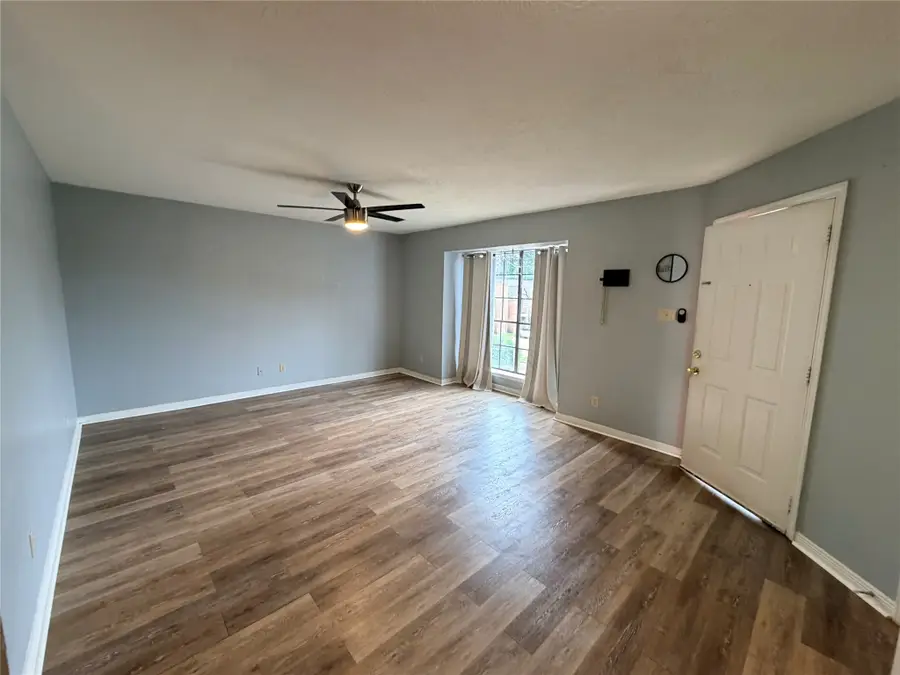 2402 Sycamore Avenue #D6, Huntsville, TX 77340 - #2