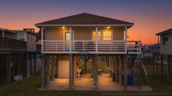 214 Sand Dune Court, Surfside Beach, TX 77541