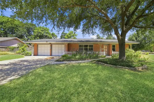 10402 Shadow Wood Drive, Houston, TX 77043