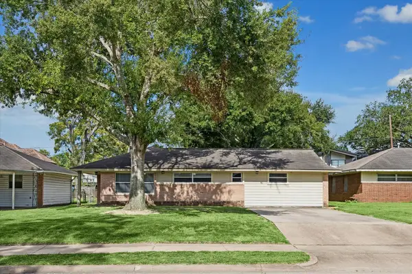 1729 Bayram Drive, Houston, TX 77055