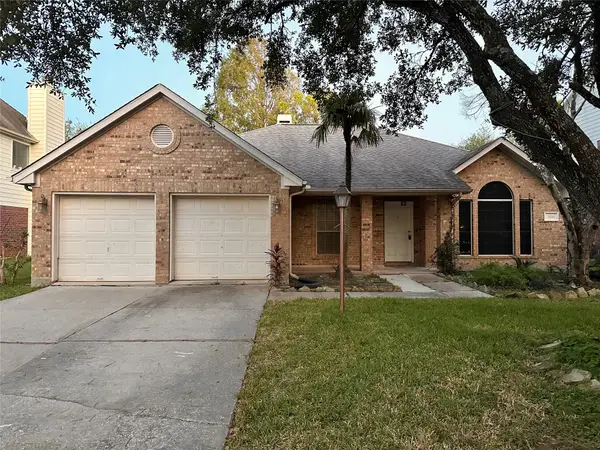 204 Harwood Drive, League City, TX 77573
