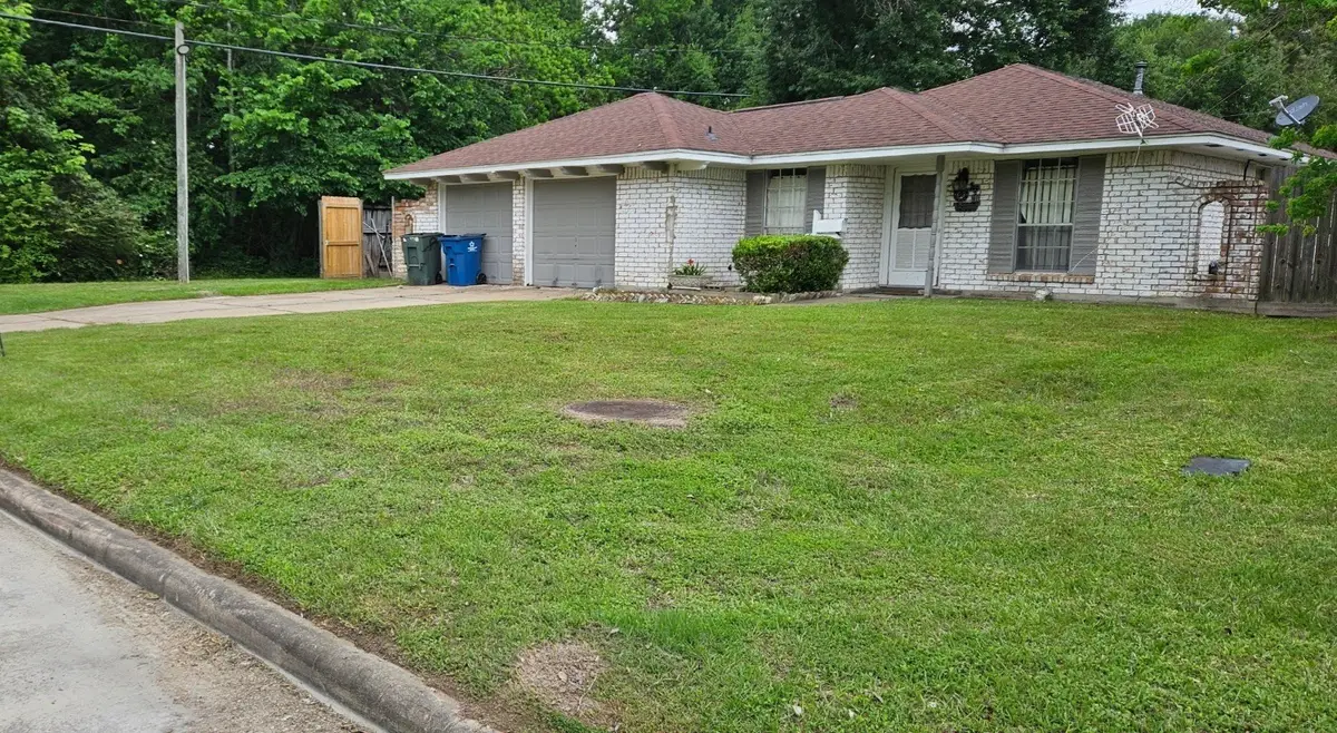 206 W Mitchell Road, Houston, TX 77037 - #1