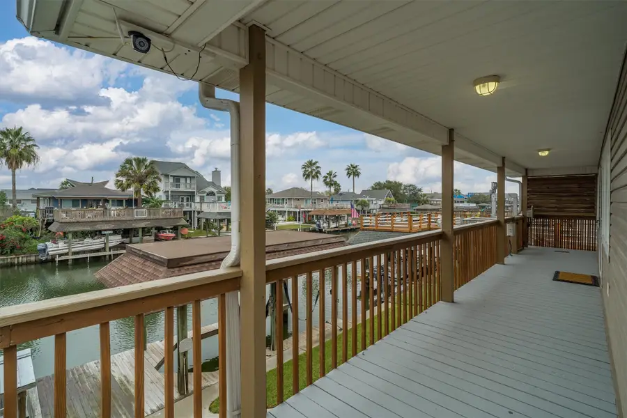 765 Marlin Street, Bayou Vista, TX 77563 - Image #3