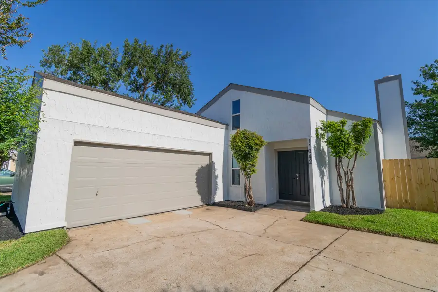 11042 Petworth Drive, Houston, TX 77072 - #2