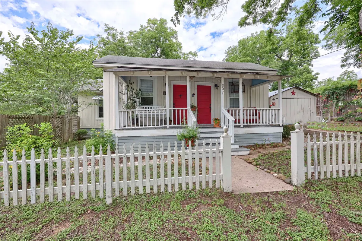 307 W Market Street, Fayetteville, TX 78940 - #1