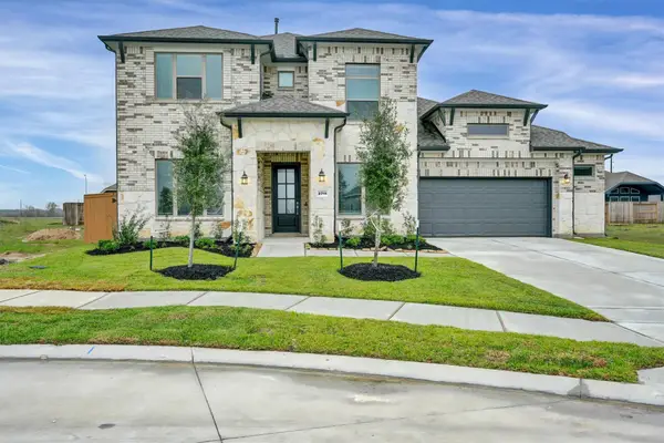 2711 Ametrine Drive, Rosharon, TX 77583