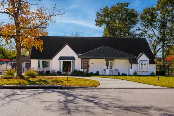 1107 Shorewood Drive, Taylor Lake Village, TX 77586