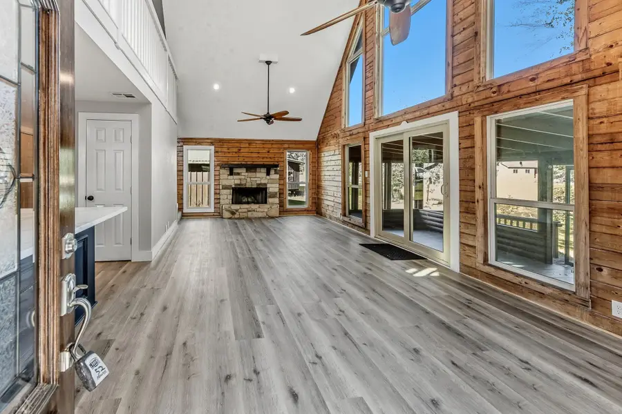 52 Hunters Creek Drive, Huntsville, TX 77340 - #2