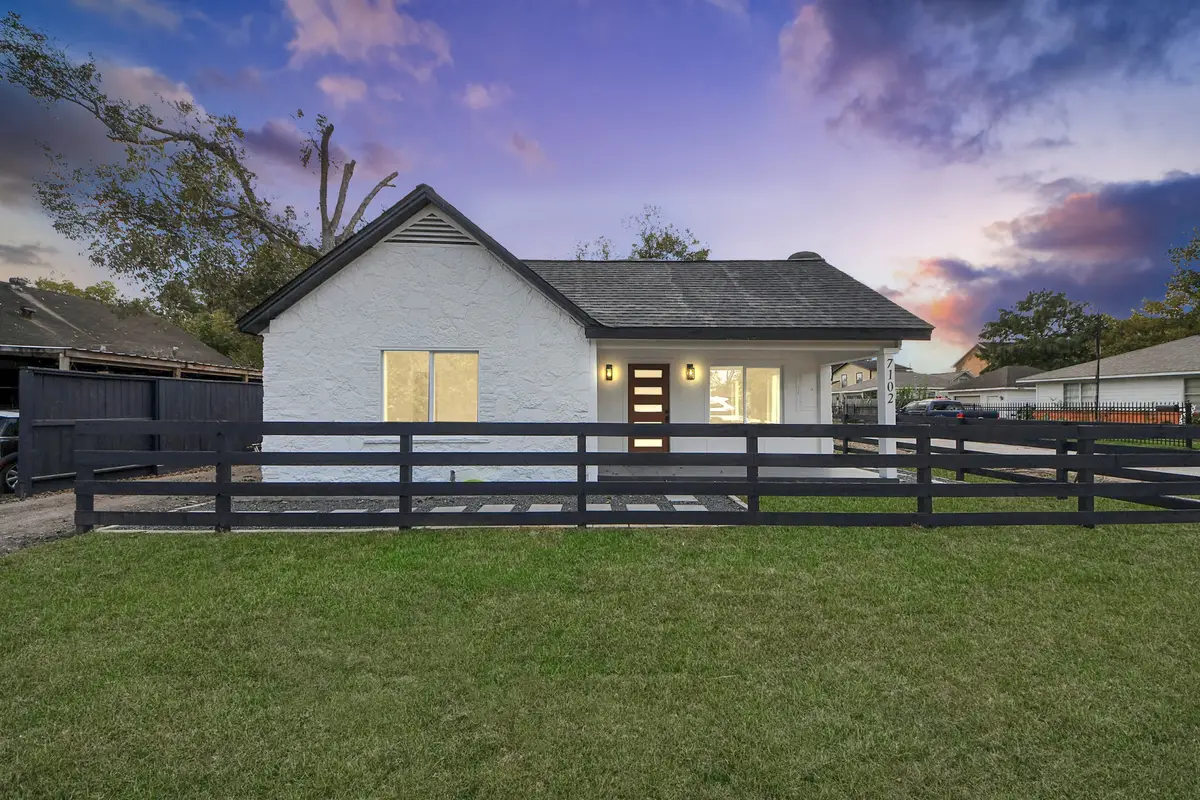 7102 Tuck Street, Houston, TX 77020 - Image #1