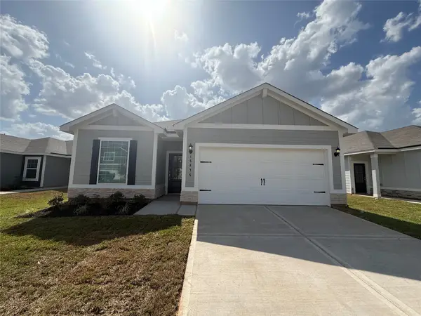 15875 Berry Hill Drive, Conroe, TX 77303