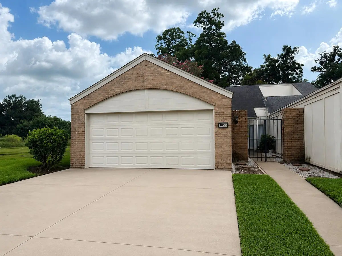 1858 Veranda Drive, West Columbia, TX 77486 - #1