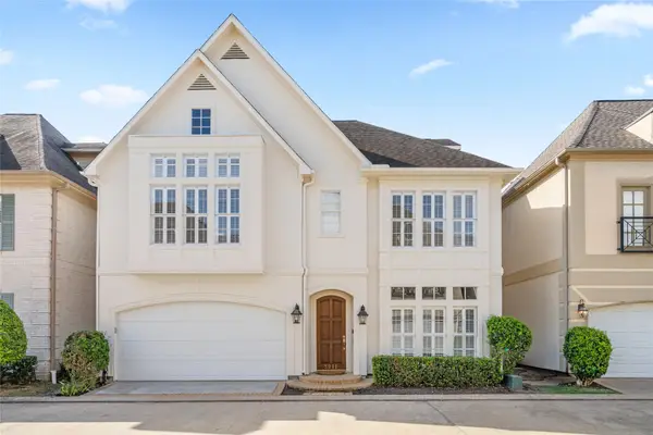 3211 S Pemberton Circle Drive, Houston, TX 77025