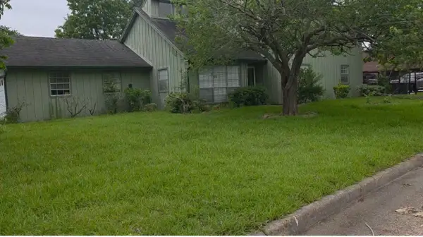 3948 Chevy Chase Lane, Port Arthur, TX 77642