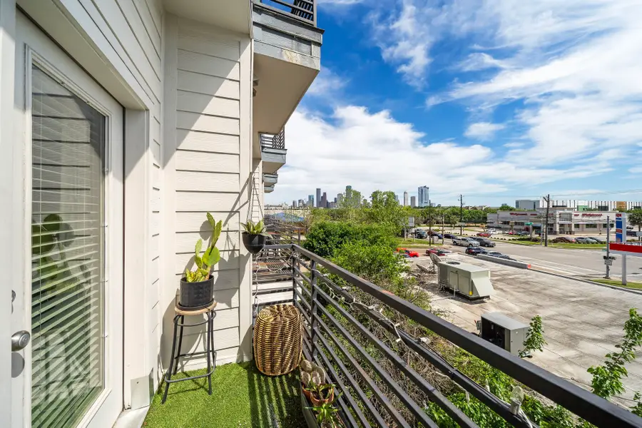1011 Studemont Street #210, Houston, TX 77007 - Image #3