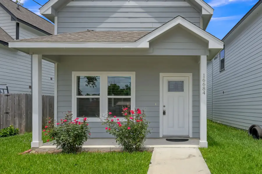 16684 E Ivanhoe, Montgomery, TX 77316 - #2