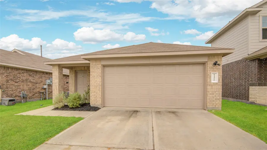 14416 Sugar Pines Drive, Conroe, TX 77302 - Image #2