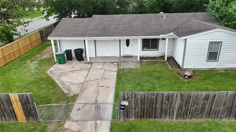 5103 Willow Glen Drive, Houston, TX 77033 - #2