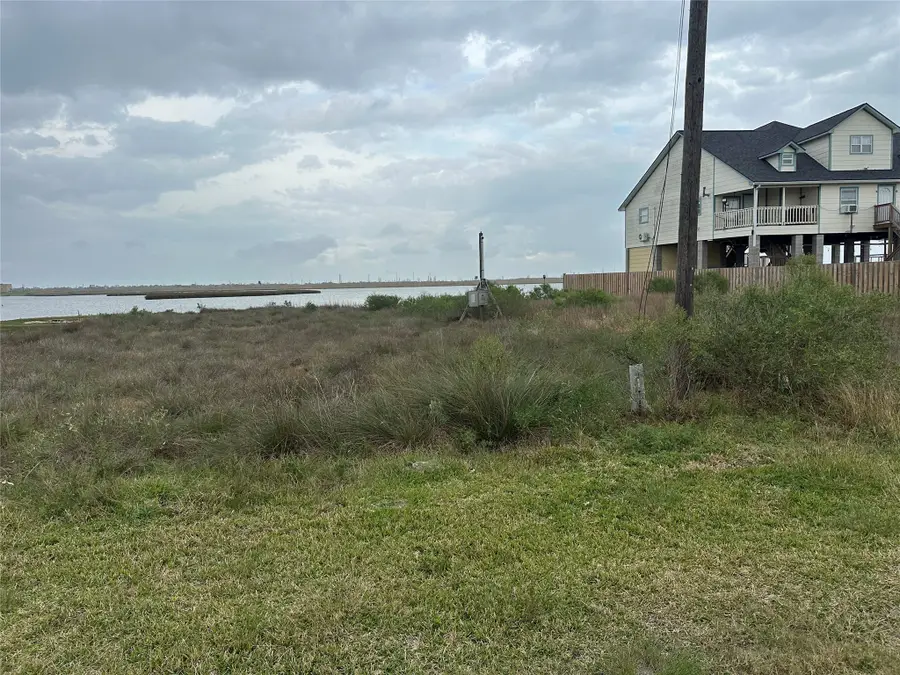 00 4512 Swan 1, Hitchcock, TX 77563 - Image #2