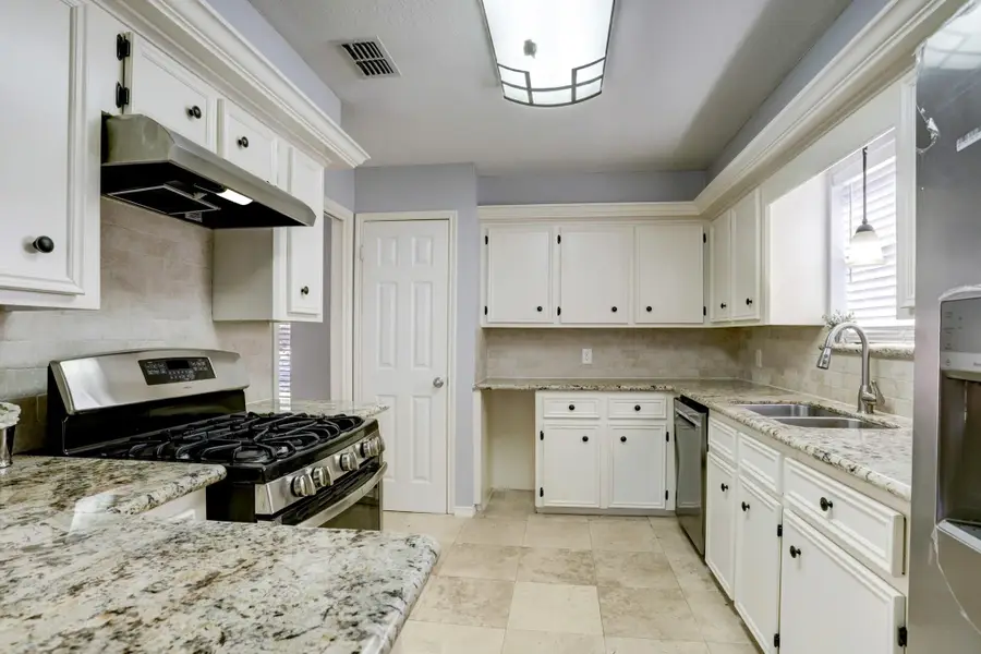 1106 Western Springs Drive, Katy, TX 77450 - Image #3