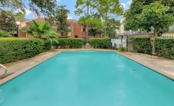 2333 Bering Drive #201, Houston, TX 77057