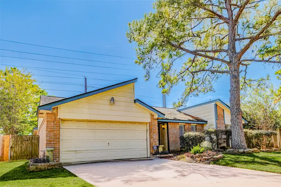 4247 Southchase Lane, Houston, TX 77014 - Image #2