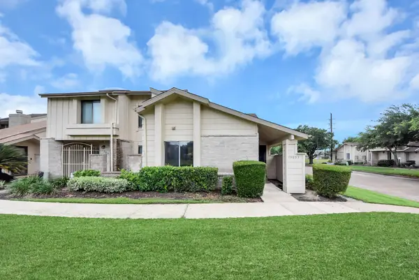 13603 Hollowgreen Drive #145, Houston, TX 77082