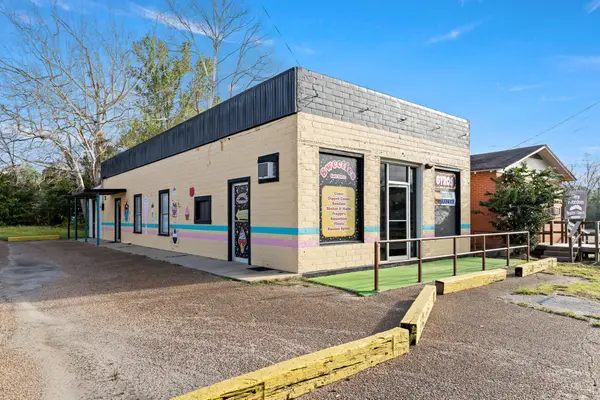 201 E Bluff Street, Woodville, TX 75979