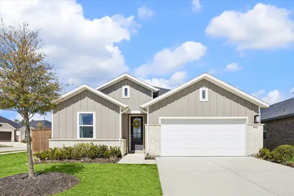 21846 Redwood Bluff Trail, Cypress, TX 77433