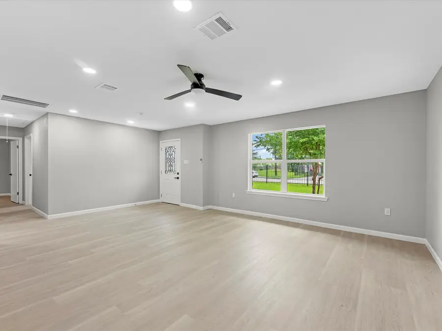 5039 Briscoe Street, Houston, TX 77033 - #3