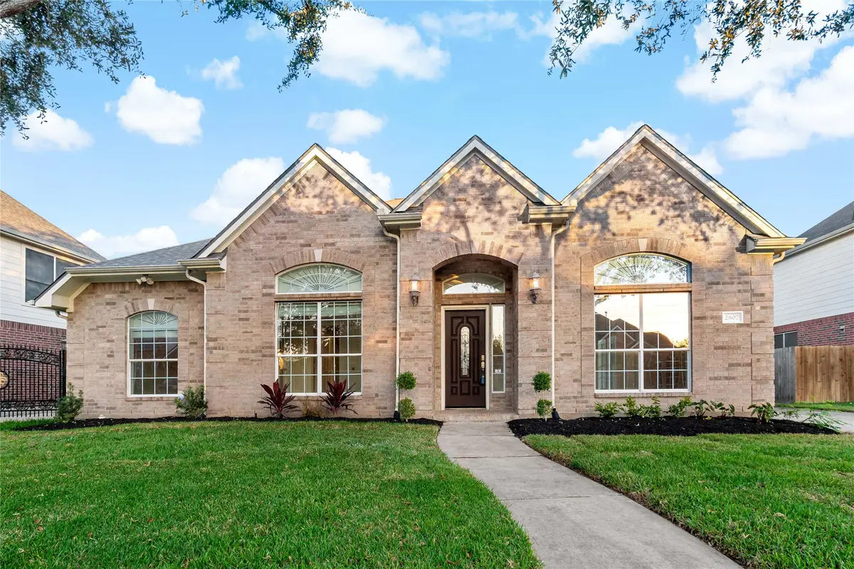 2607 Sunrise Harbor Lane, Pearland, TX 77584 - Image #1
