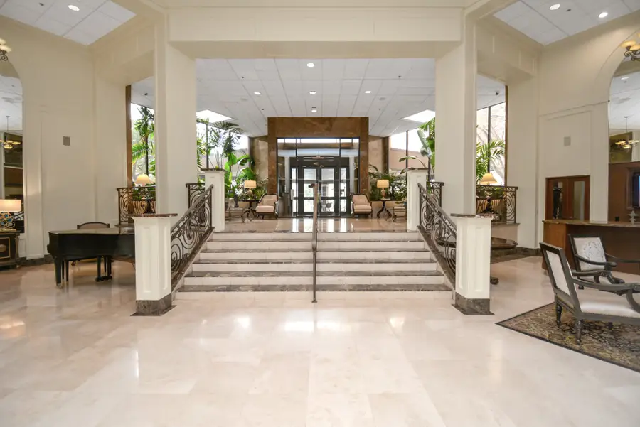 3525 Sage Road #1314, Houston, TX 77056 - Image #3