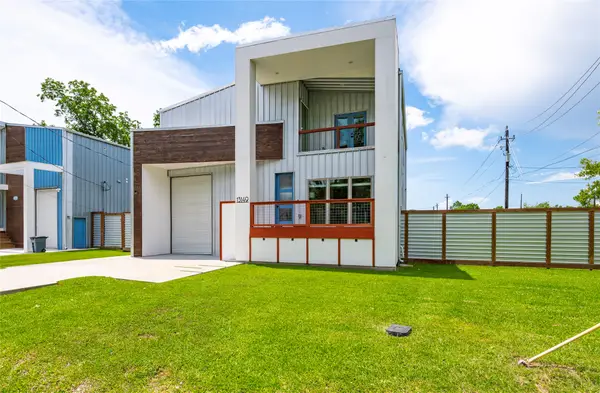 13149 W 6th Street, Santa Fe, TX 77510